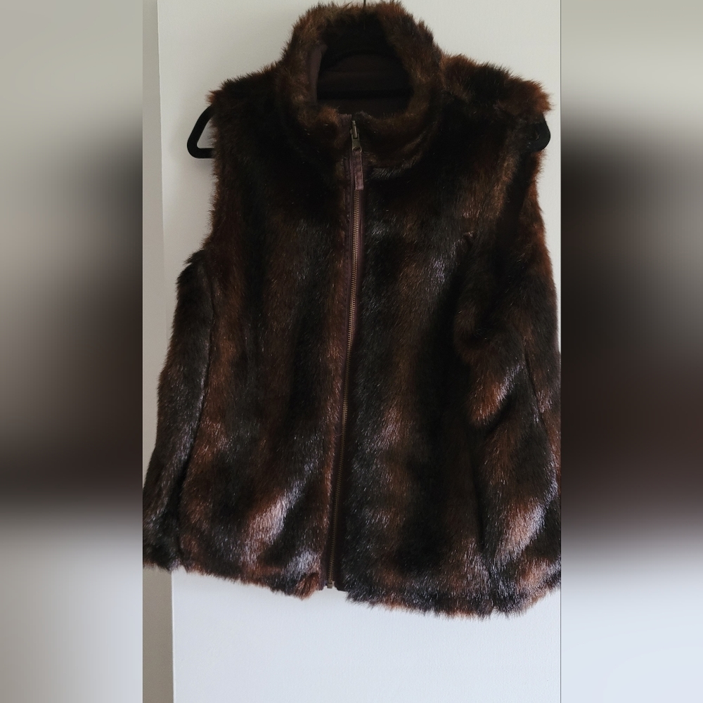 REVERSIBLE Fur Jacket with pockets NWOT